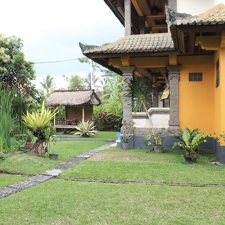 Bombom House Hotel Ubud Buitenkant foto