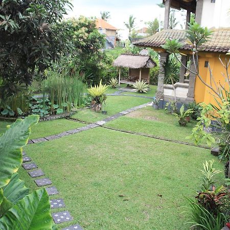 Bombom House Hotel Ubud Buitenkant foto